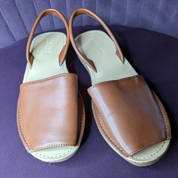 Kenneth Cole Reaction Size 7 Brown Open Toe Sandals‎ w/ Back Strap - Picture 1 of 8